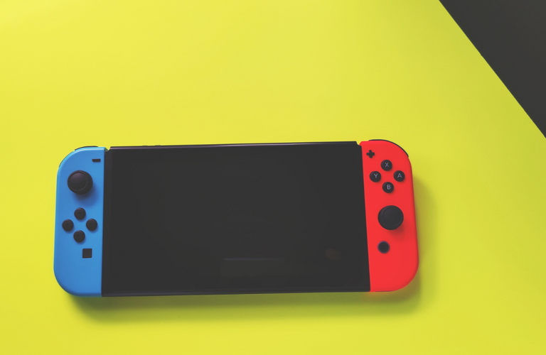Switchの画面割れた。。。 ととのえるスマホ修理屋さん